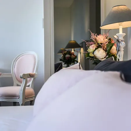 Les Jardins De Bakea Hotel
