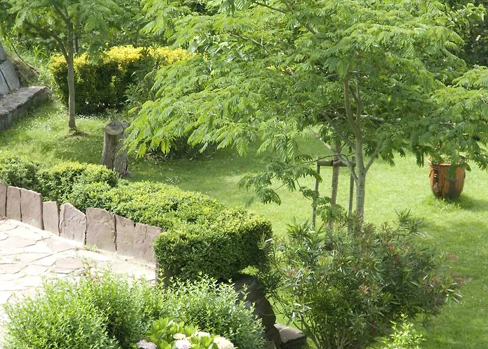 Hotel Teritoria Les Jardins De Bakea 4*