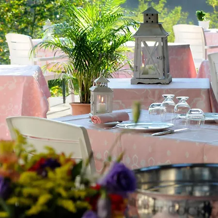 فندق Les Jardins De Bakea 4*