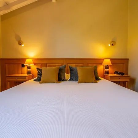 Hotel Les Jardins De Bakea 4*