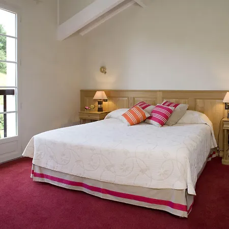 Hotel Les Jardins De Bakea 4*