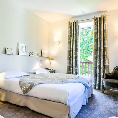 Les Jardins De Bakea Hotel 4*