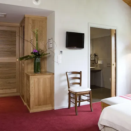 Les Jardins De Bakea Hotel