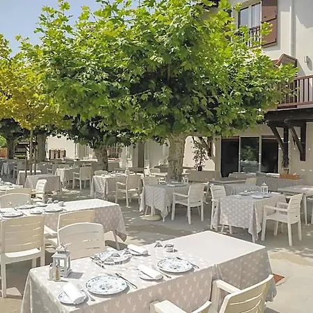 Teritoria Les Jardins De Bakea 4*