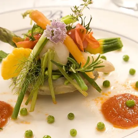 Les Jardins De Bakea Hotel