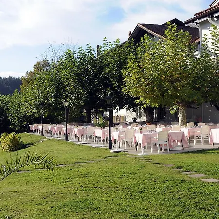 Hotel Les Jardins De Bakea 4*