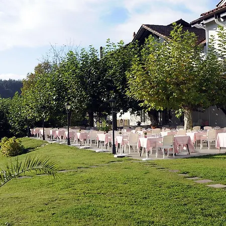 فندق Les Jardins De Bakea 4*