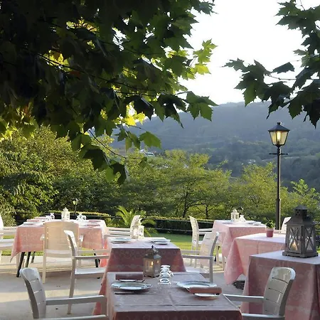 Les Jardins De Bakea بيرياتو