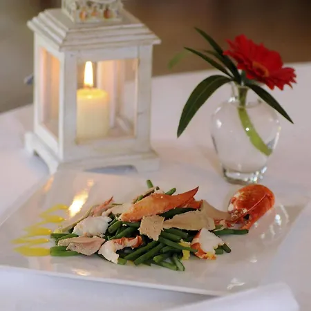 فندق Les Jardins De Bakea 4*