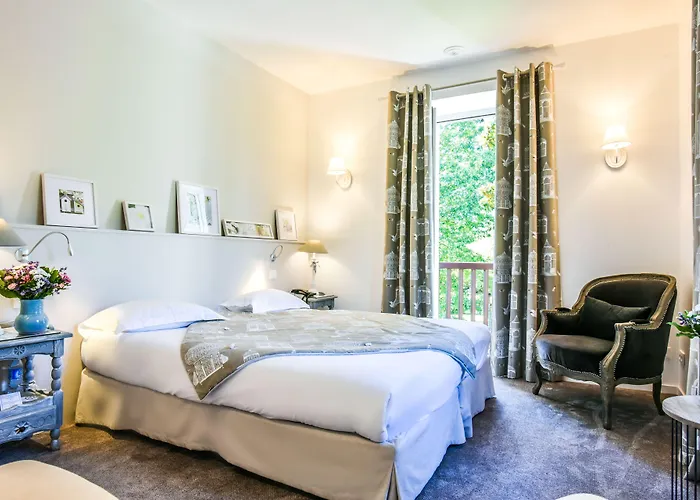 Les Jardins De Bakea Hotel 4*