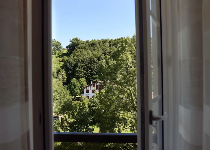 Hotel Les Jardins De Bakea