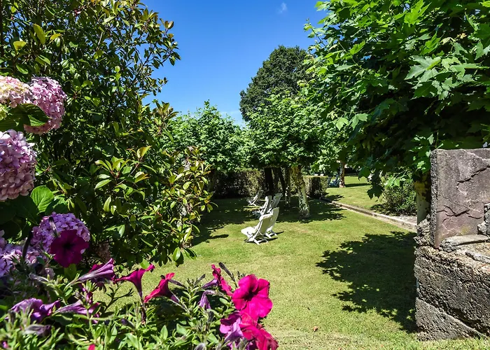 Les Jardins De Bakea فندق
