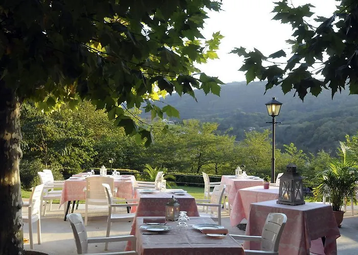 Les Jardins De Bakea بيرياتو